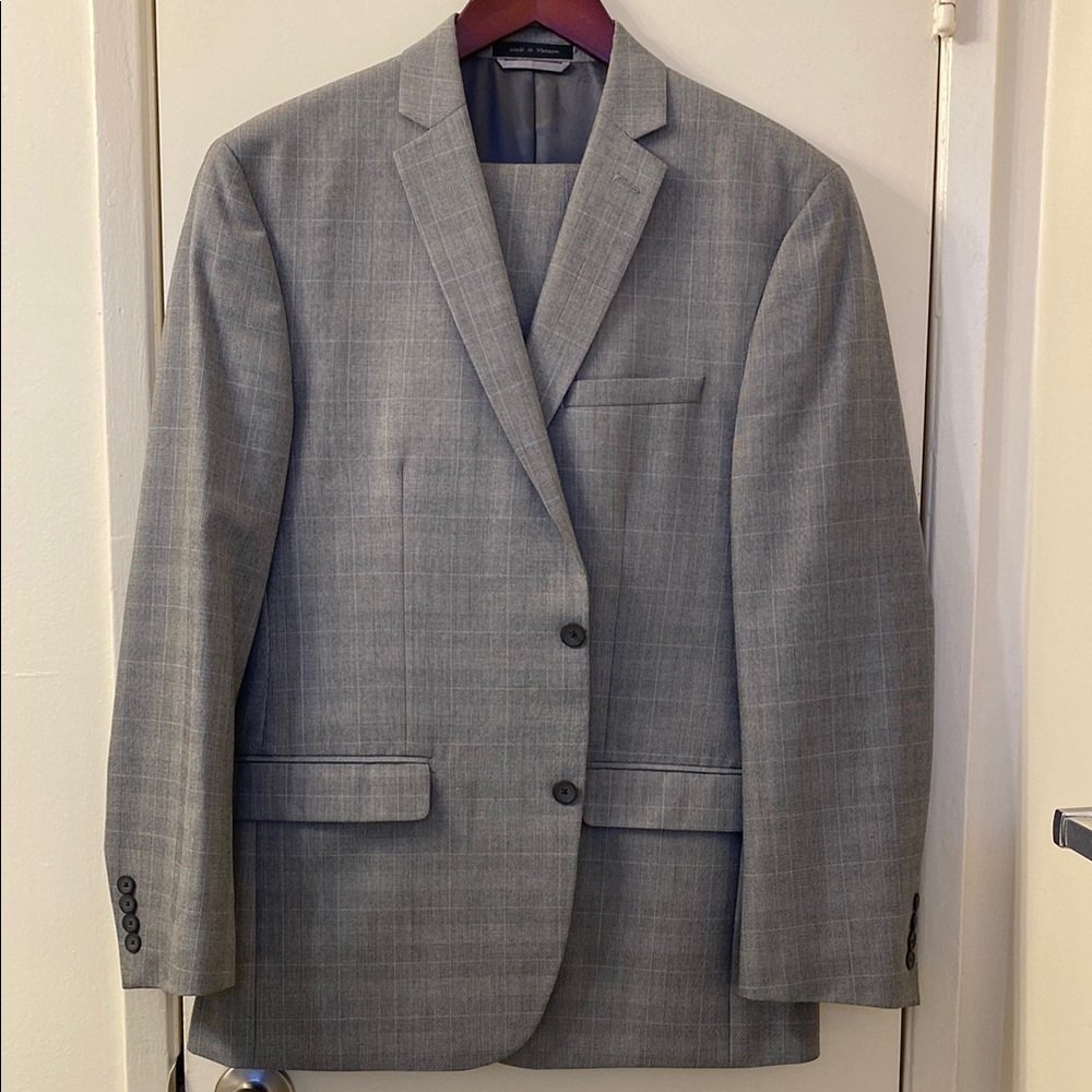 Marc New York Gray Suit with Notched Lapels